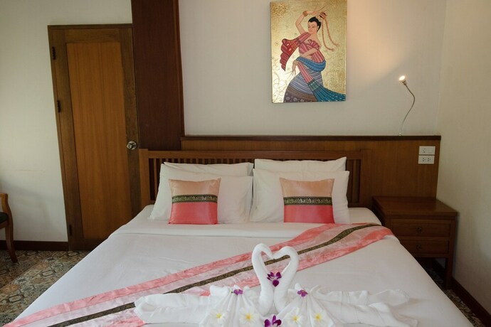 Imagen de la habitación del Hotel Royal Train Garden Resort. Foto 21