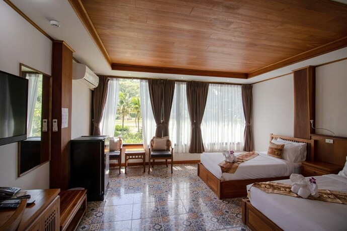 Imagen de la habitación del Hotel Royal Train Garden Resort. Foto 22