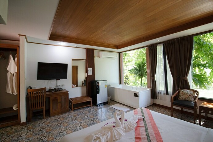 Imagen de la habitación del Hotel Royal Train Garden Resort. Foto 39