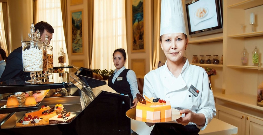 Imagen de los interiores del Hotel Royal Tulip Almaty. Foto 16