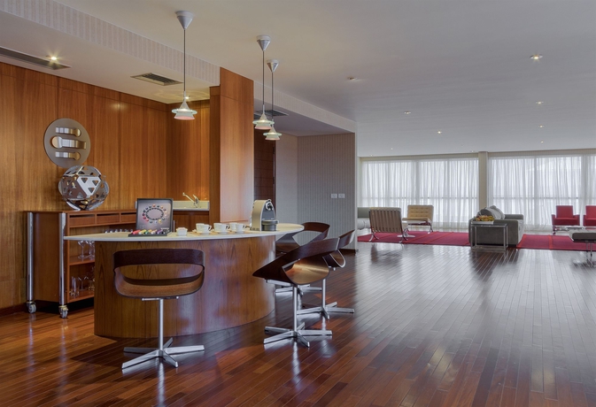 Imagen del bar/restaurante del Hotel Royal Tulip Brasilia Alvorada. Foto 4