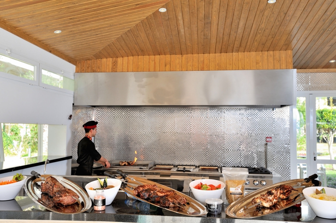 Imagen del bar/restaurante del Hotel Royal Tulip City Center Tanger. Foto 4