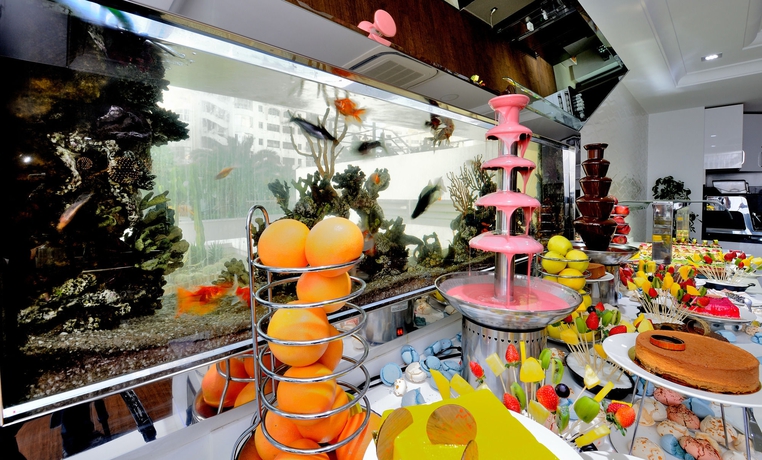 Imagen del bar/restaurante del Hotel Royal Tulip City Center Tanger. Foto 7