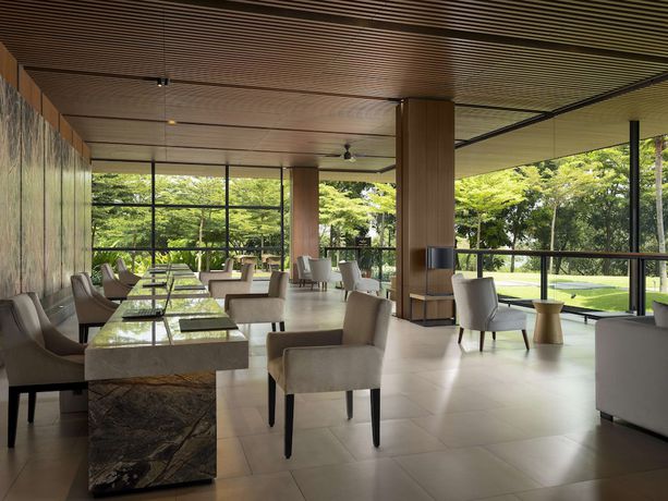Imagen de los interiores del Hotel Royal Tulip Gunung Geulis Resort and Golf. Foto 19