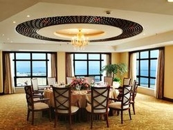 Imagen del bar/restaurante del Hotel Royal Tulip On The Beach Shanghai. Foto 1