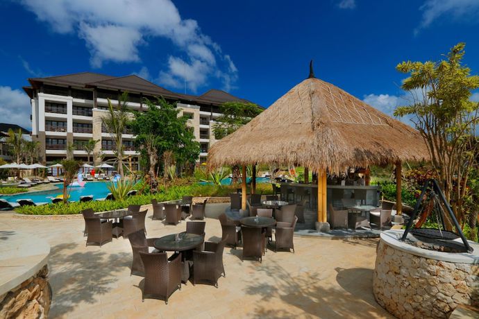 Imagen de los exteriores del Hotel Royal Tulip Springhill Resort Jimbaran - Chse Certified. Foto 14