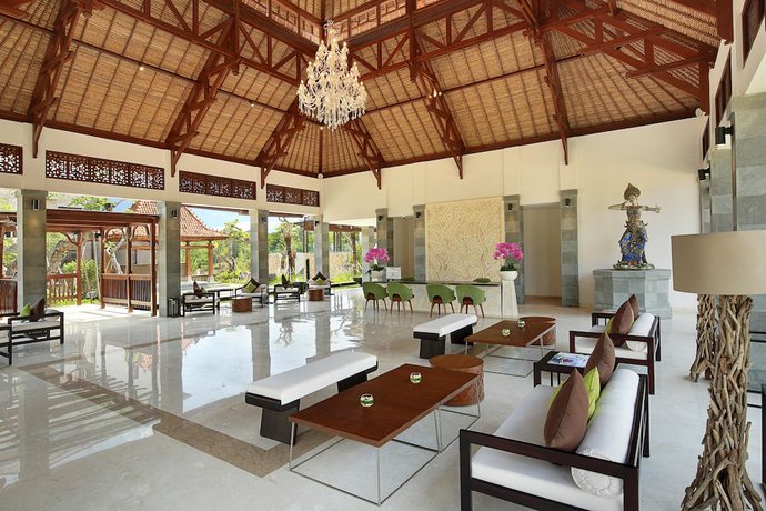 Imagen de los interiores del Hotel Royal Tulip Springhill Resort Jimbaran - Chse Certified. Foto 16