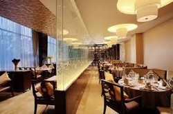 Imagen del bar/restaurante del Hotel Royal Tulip, Zhuanqiao. Foto 2