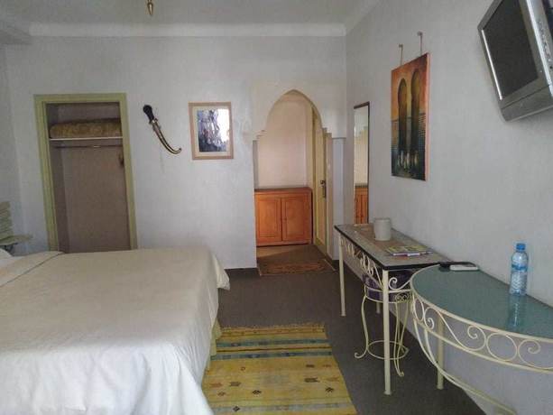 Imagen de la habitación del Hotel Royal, Uchda. Foto 6