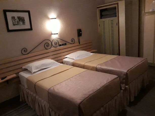 Imagen de la habitación del Hotel Royal, Uchda. Foto 8