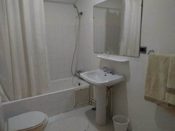 Imagen de la habitación del Hotel Royal, Uchda. Foto 9
