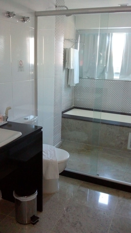 Imagen de la habitación del Hotel Royal Urban Maca&eacute;. Foto 6