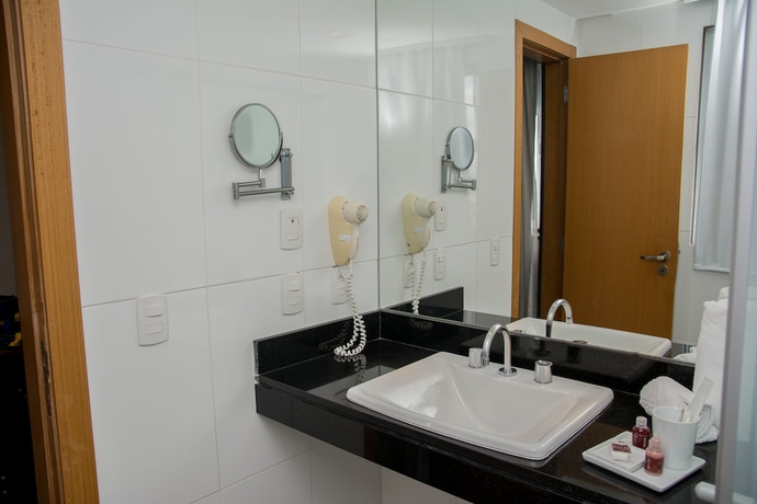 Imagen de la habitación del Hotel Royal Urban Maca&eacute;. Foto 11