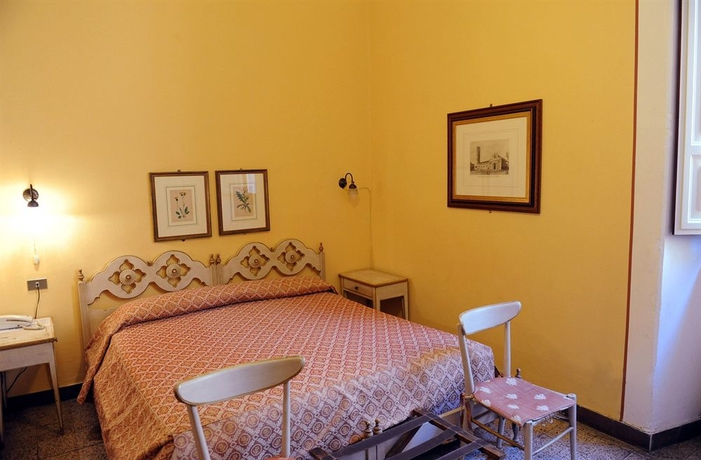 Imagen de la habitación del Hotel Royal Victoria, Pisa. Foto 9