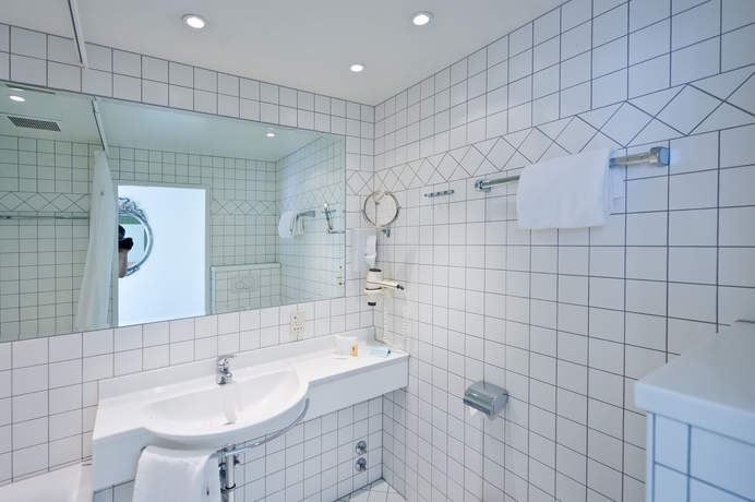 Imagen de la habitación del Hotel Royal, Viena. Foto 11