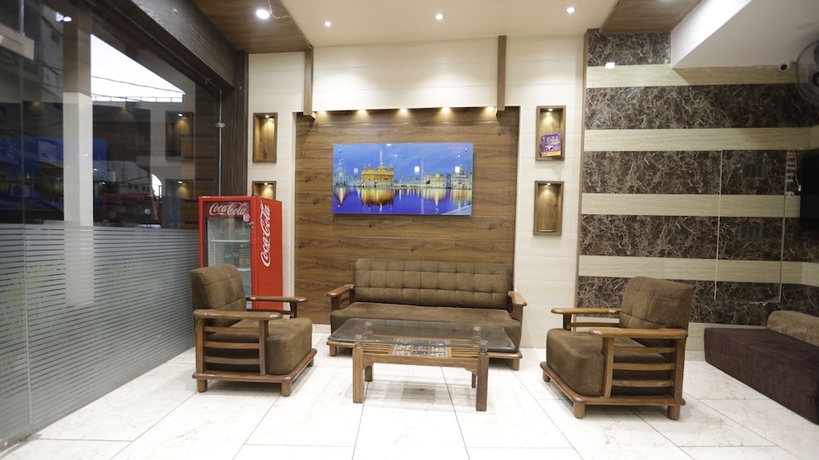 Imagen de los interiores del Hotel Royal View, Amritsar. Foto 17