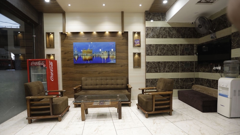 Imagen de los interiores del Hotel Royal View, Amritsar. Foto 18
