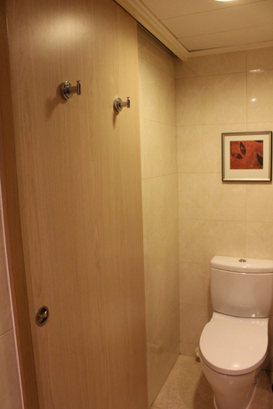 Imagen de la habitación del Hotel Royal View. Foto 8