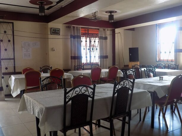 Imagen del bar/restaurante del Hotel Royal View, Kampala. Foto 3