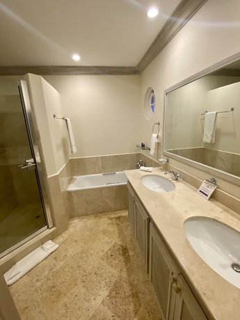 Imagen de la habitación del Hotel Royal Villa 3 By Island Villas. Foto 14