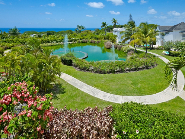 Imagen de los exteriores del Hotel Royal Villa 7. Foto 8