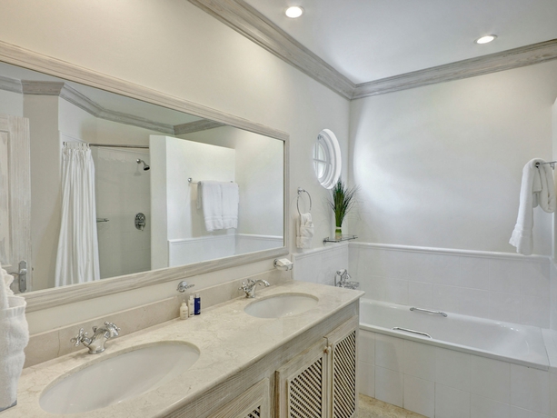 Imagen de la habitación del Hotel Royal Villa 7. Foto 2