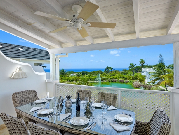 Imagen de los exteriores del Hotel Royal Villa 7. Foto 11