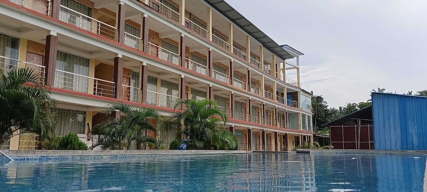 Imagen general del Hotel Royal Villa Beach Resort. Foto 2