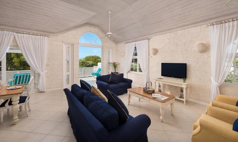 Imagen de los interiores del Hotel Royal Villa By Island Villas. Foto 4