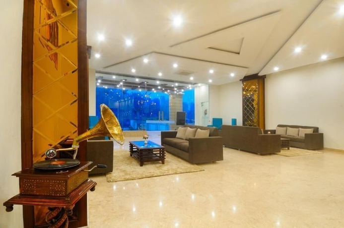 Imagen de los interiores del Hotel Royal Vrindaban. Foto 18