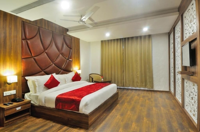 Imagen de la habitación del Hotel Royal Vrindaban. Foto 9