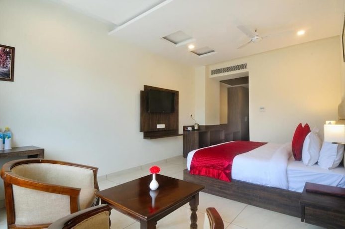 Imagen de la habitación del Hotel Royal Vrindaban. Foto 14