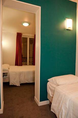 Imagen de la habitación del Hotel Royal Wagram. Foto 3