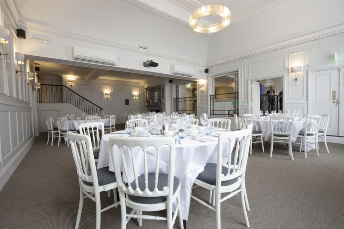 Imagen del bar/restaurante del Hotel Royal Wells. Foto 3
