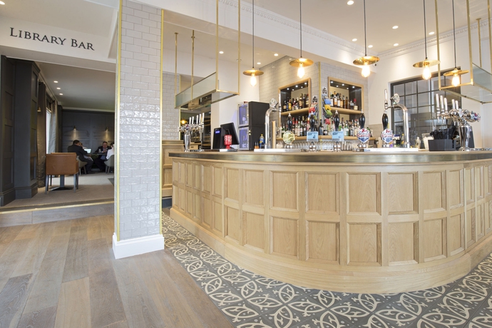 Imagen del bar/restaurante del Hotel Royal Wells. Foto 6