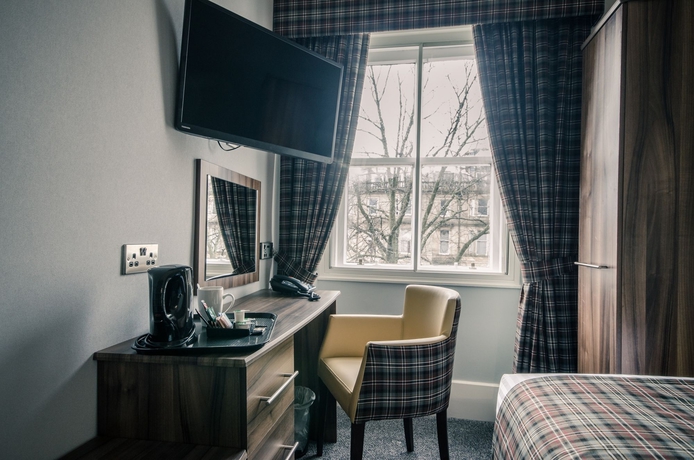 Imagen de la habitación del Hotel Royal West End. Foto 9