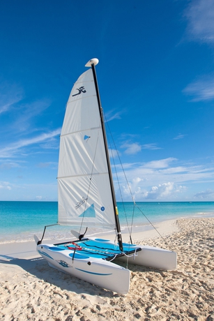 Imagen de los exteriores del Hotel Royal West Indies Resort. Foto 6