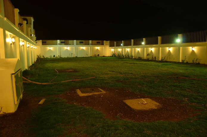 Imagen de los exteriores del Hotel Royal Windsor. Foto 9