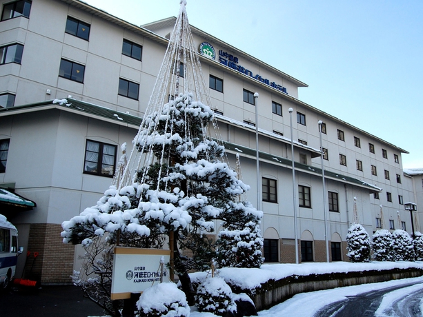 Imagen de los exteriores del Hotel Royal Yamanaka Onsen Kajikaso. Foto 10