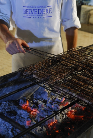 Imagen del bar/restaurante del Hotel Royal and Imperial Belvedere. Foto 7