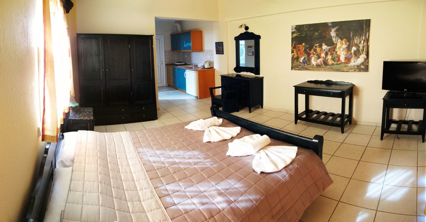 Imagen de la habitación del Hotel Royal and Suites. Foto 9