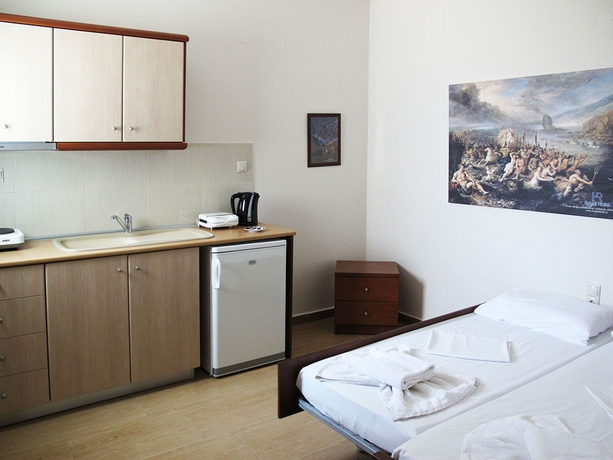 Imagen de la habitación del Hotel Royal and Suites. Foto 13