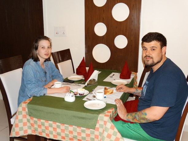 Imagen del bar/restaurante del Hotel Royal inn, Chittorgarh. Foto 4