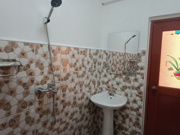 Imagen de la habitación del Hotel RoyalLinThar. Foto 8