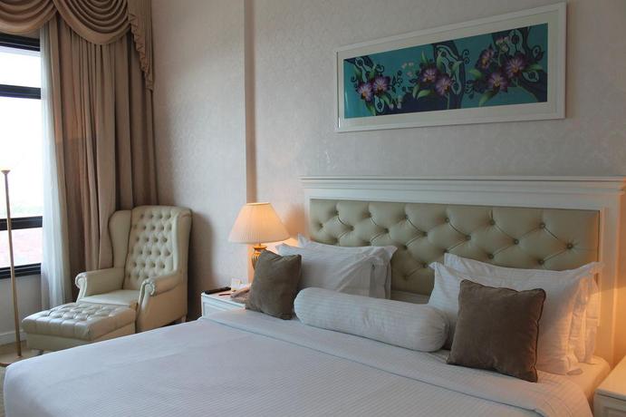 Imagen de la habitación del Hotel Royale Chulan Damansara. Foto 8
