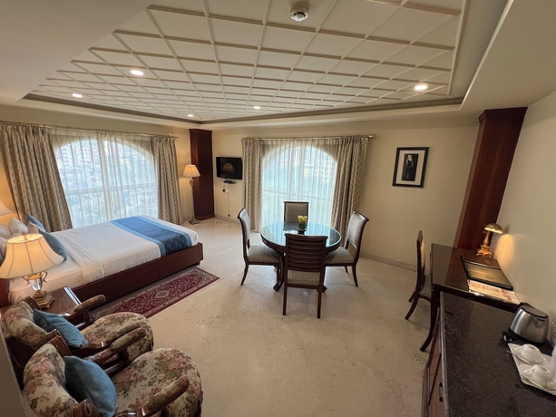 Imagen de la habitación del Hotel Royale De Casa. Foto 4