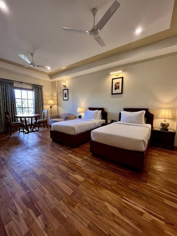 Imagen de la habitación del Hotel Royale De' Casa Resort Kaziranga. Foto 8