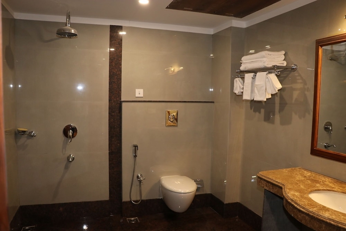 Imagen de la habitación del Hotel Royale De' Casa Resort Kaziranga. Foto 15