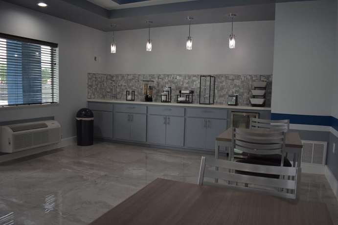 Imagen del bar/restaurante del Hotel Royale. Foto 3