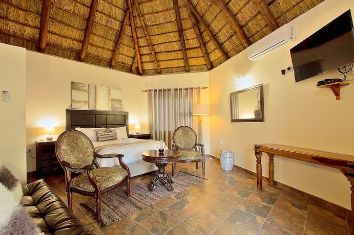 Imagen de la habitación del Hotel Royale Marlothi Safari Lodge. Foto 8